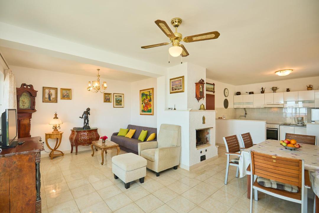 Photo of Livingroom in Brasina