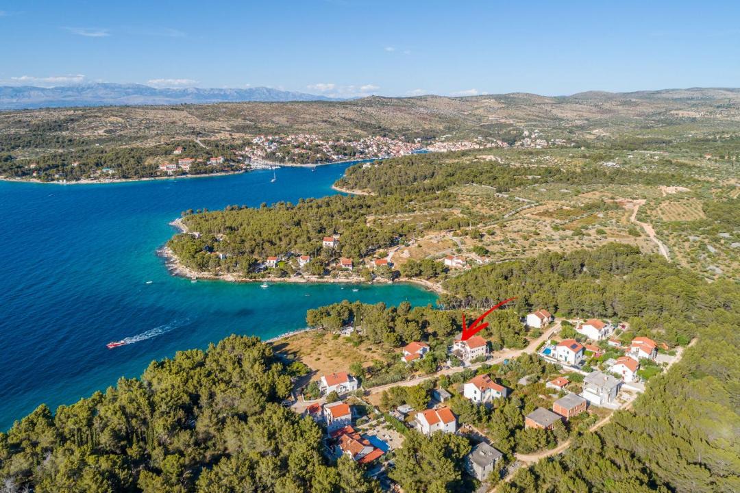 Photo of Others in Cove Makarac (Milna)