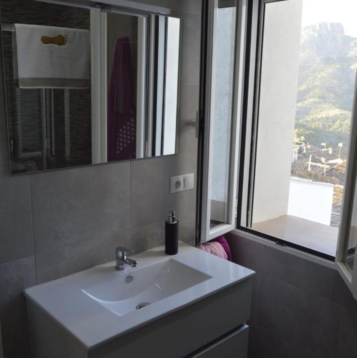 Photo of Bathroom in Benimantell