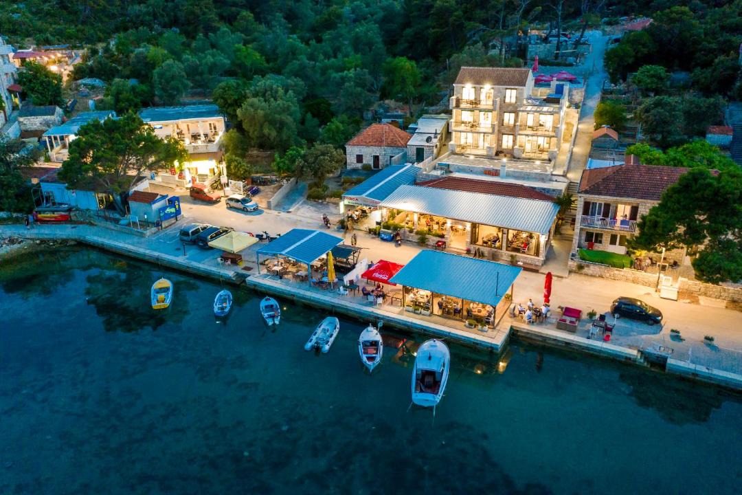 Photo of Others in Pomena