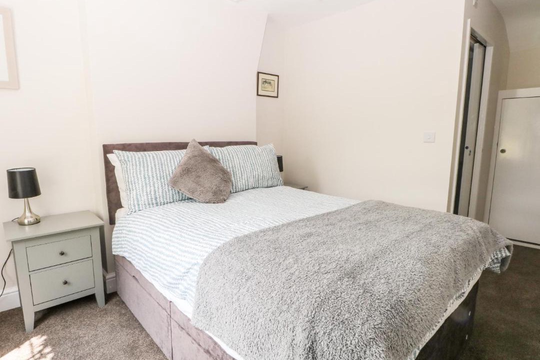 Photo of Others in Kerridge