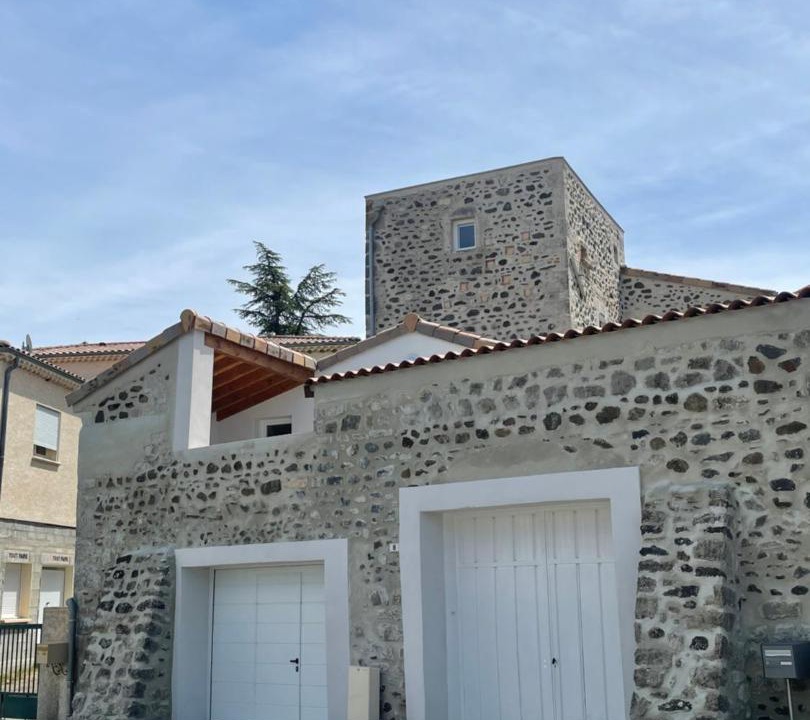 Photo of Buildings in Lussas