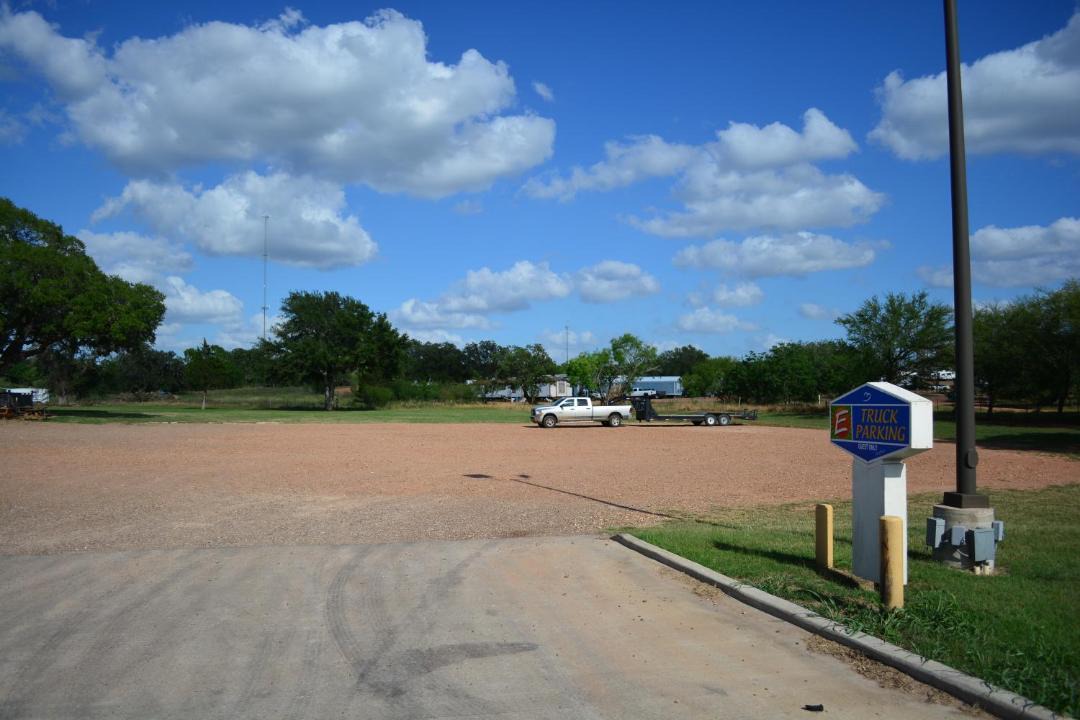 Photo of Others in Cuero