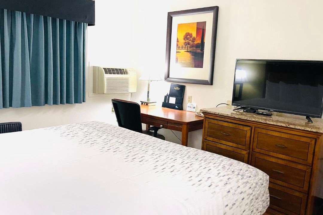 Photo of Bedroom in Hutchinson