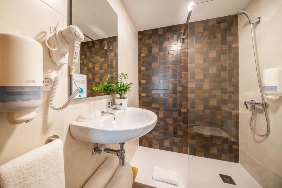 Photo of Bathroom in Desamparados