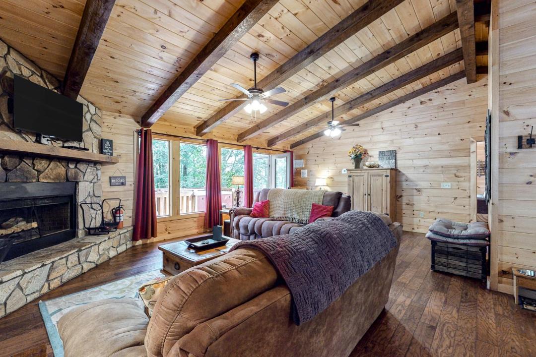 Photo of Others in Aska