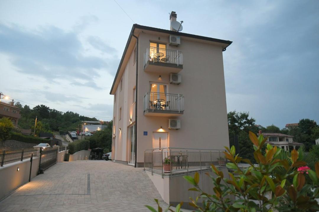 Photo of Buildings in Viskovo