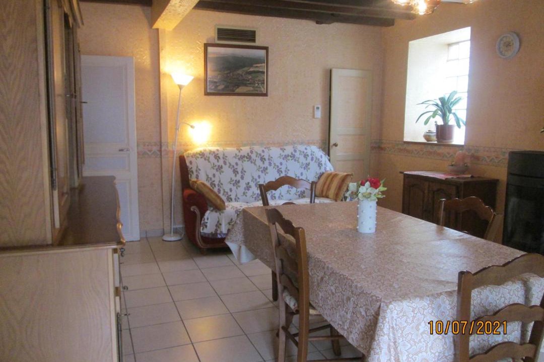 Photo of Livingroom in Rouvray (Cote-d'Or)