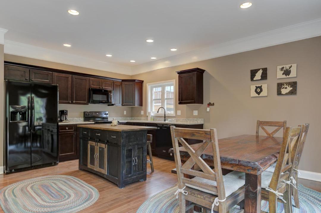 Photo of Others in Lincoln