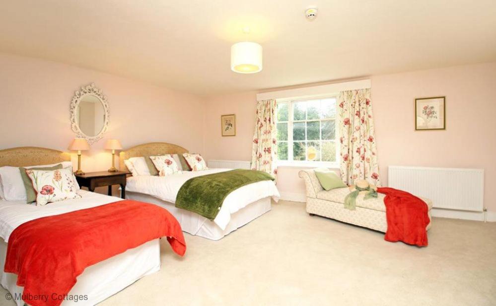 Photo of Others in Bressingham