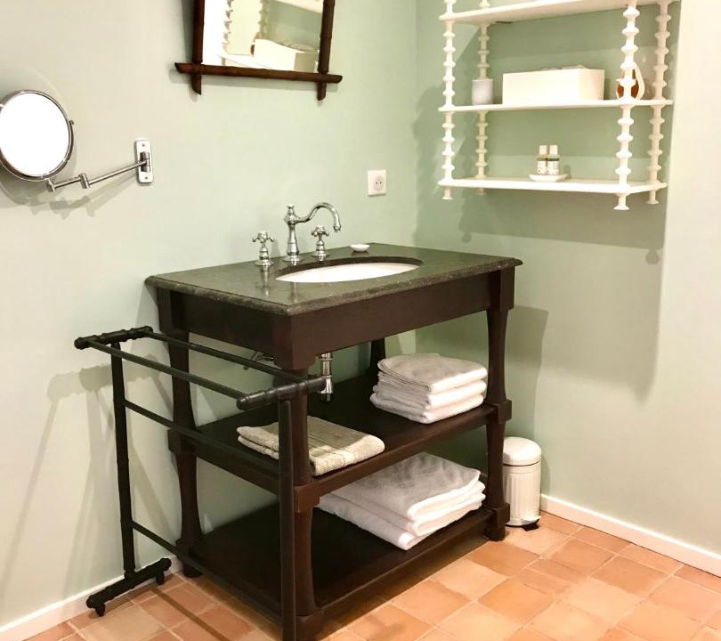 Photo of Bathroom in Leynes