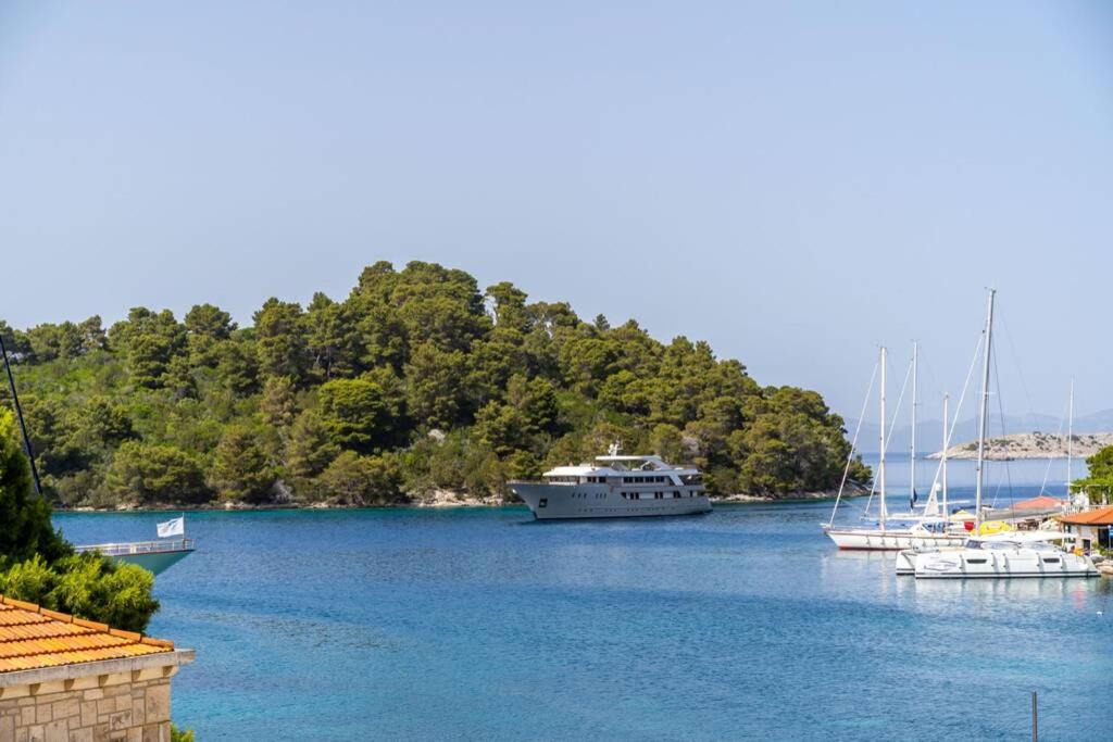 Photo of Others in Pomena