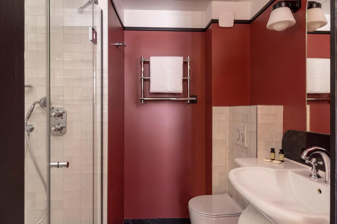 Photo of Bathroom in Batignolles