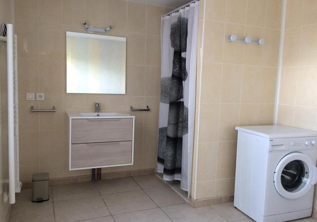 Photo of Bathroom in Saint-Leger-sur-Dheune