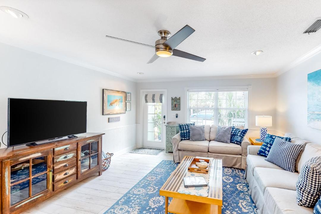 Photo of Livingroom in Holmes Beach