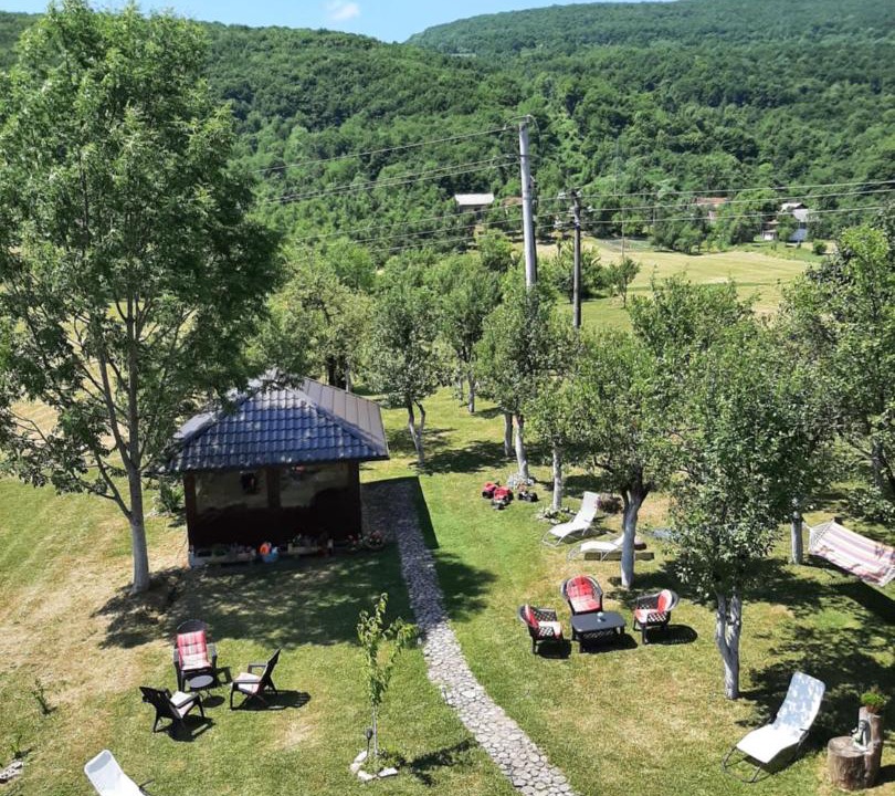 Photo of Others in Seliste