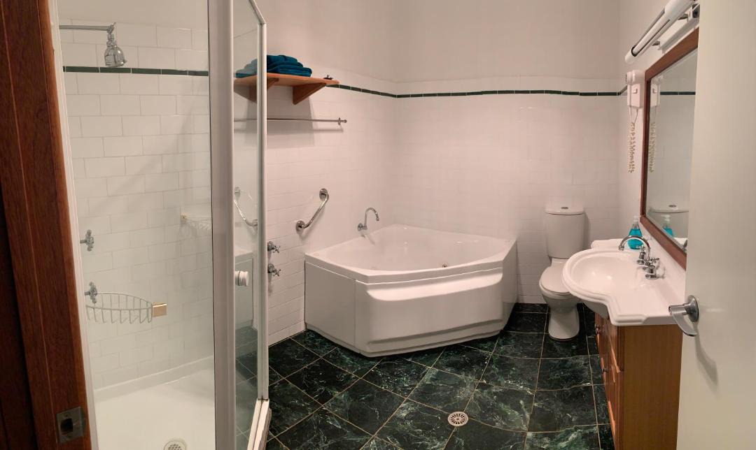 Photo of Bathroom in Cobark