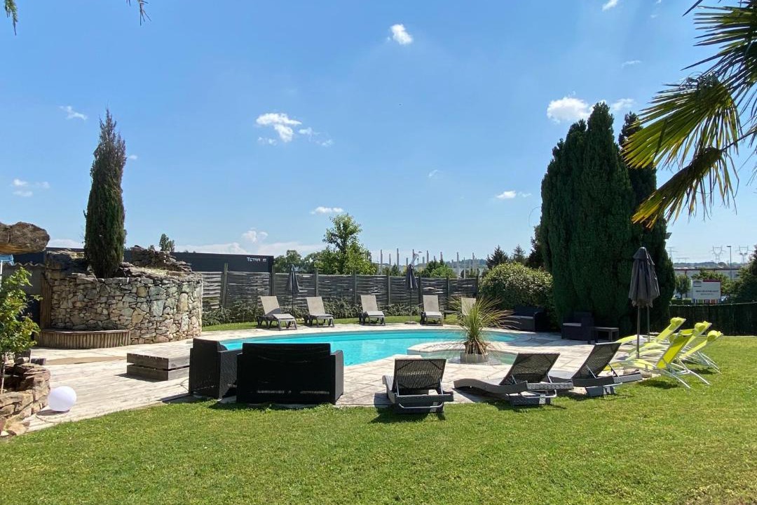 Photo of Others in Chesnes