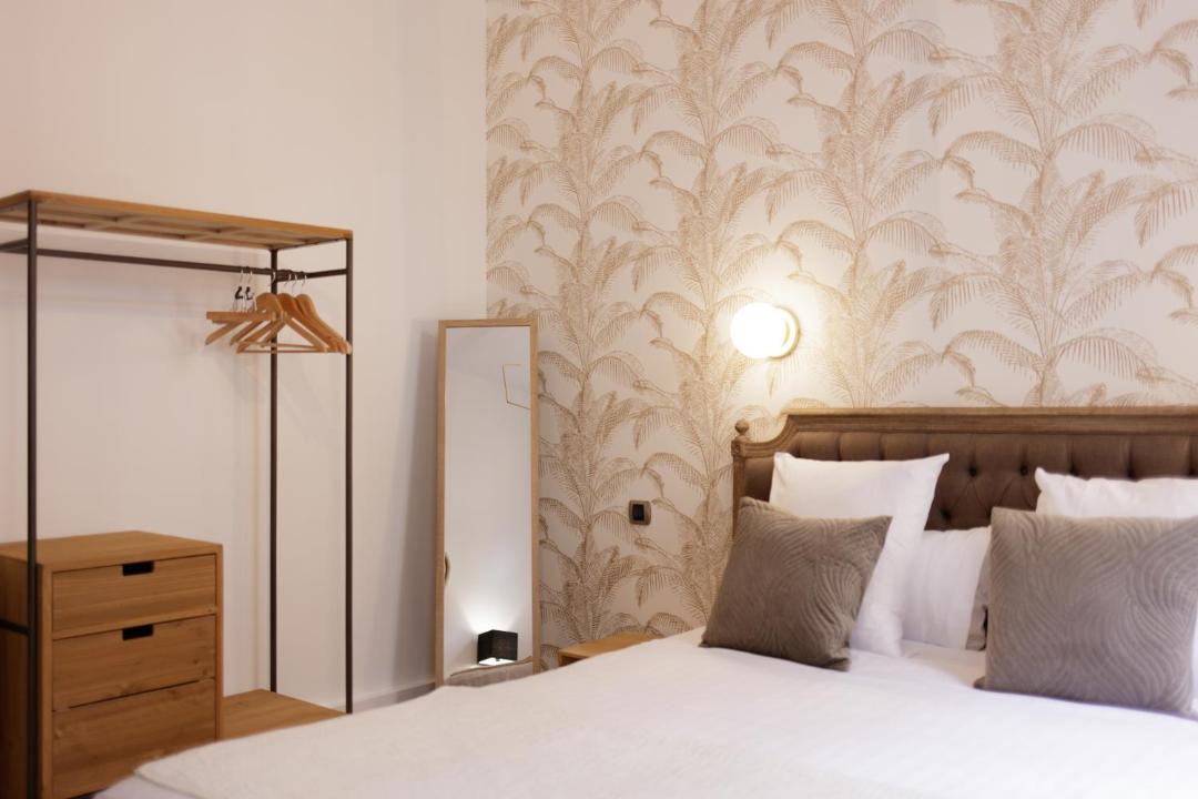 Photo of Others in Cite