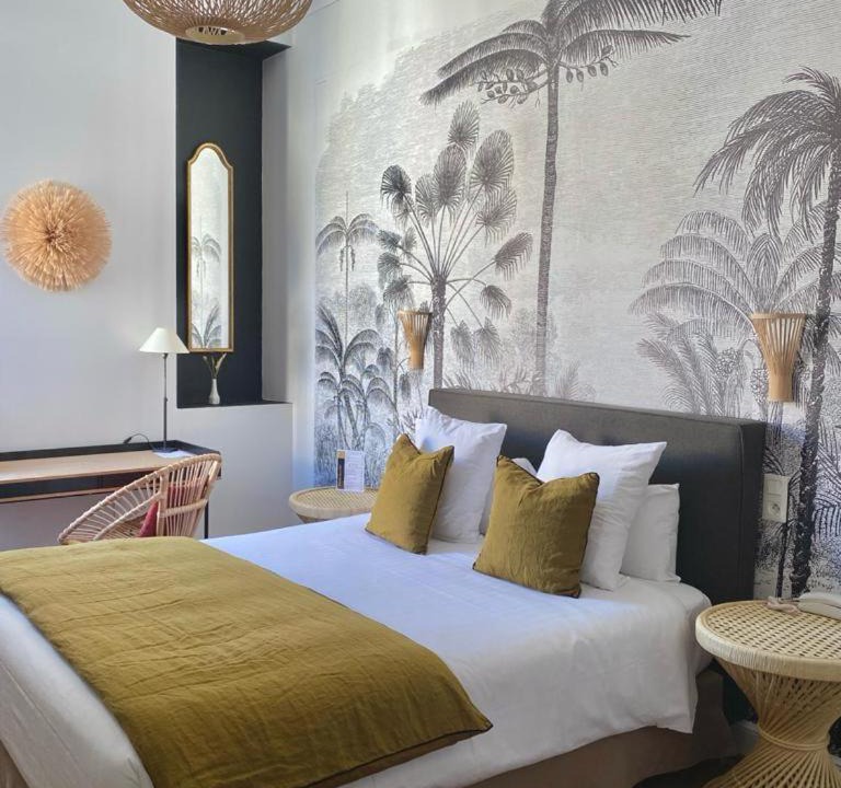 Photo of Others in Cite