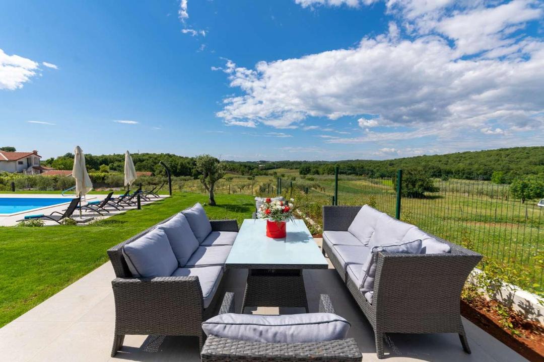 Photo of Patio Balcony in Mugeba