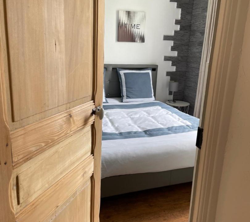 Photo of Bedroom in Quartier Beauregard-Boufflers-Buthegnemont-Boudonville