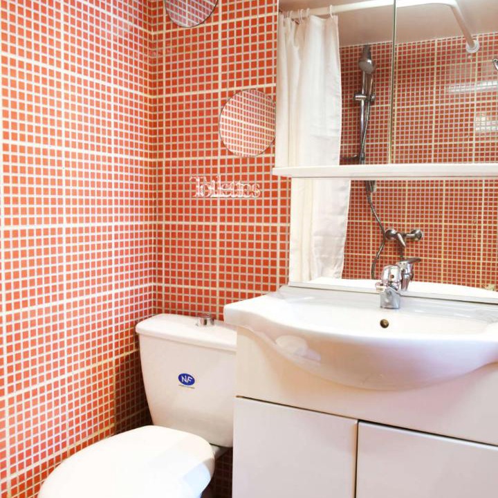 Photo of Bathroom in Bethune
