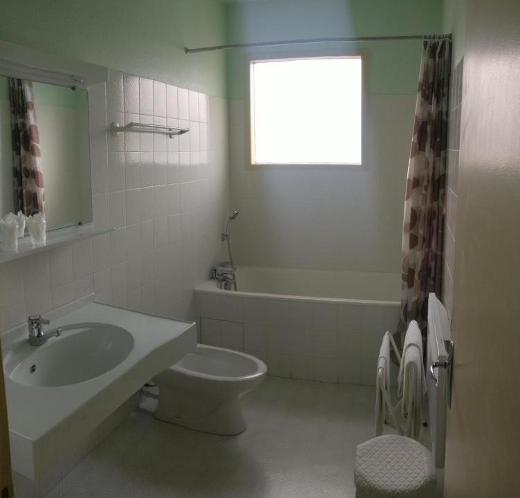 Photo of Bathroom in Massiac