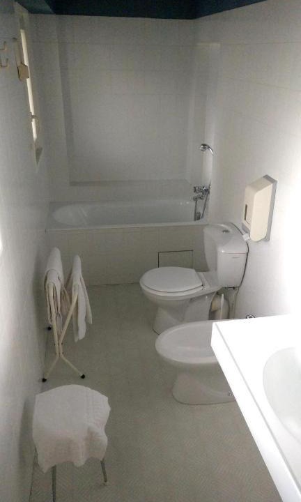 Photo of Bathroom in Massiac
