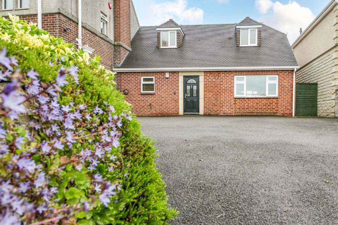 Photo of Buildings in Midsomer Norton