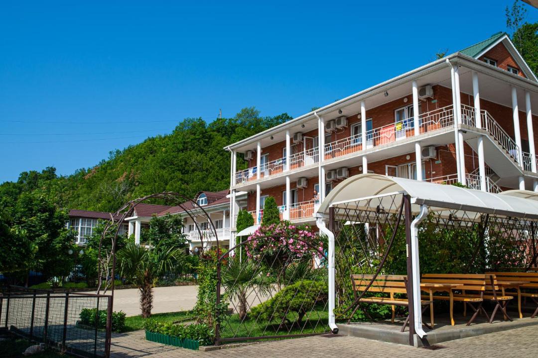 Photo of Others in Dederkoy