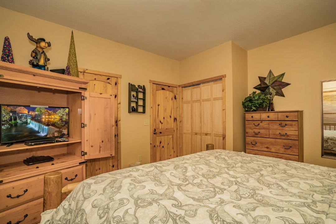 Photo of Bedroom in Pigeon Forge
