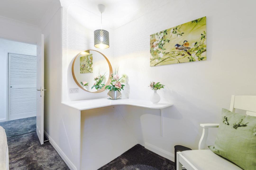 Photo of Others in Hoole