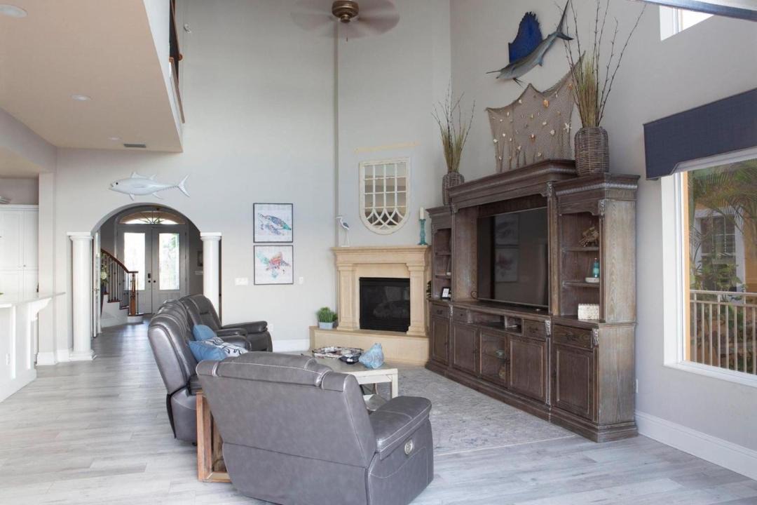 Photo of Others in Apollo Beach