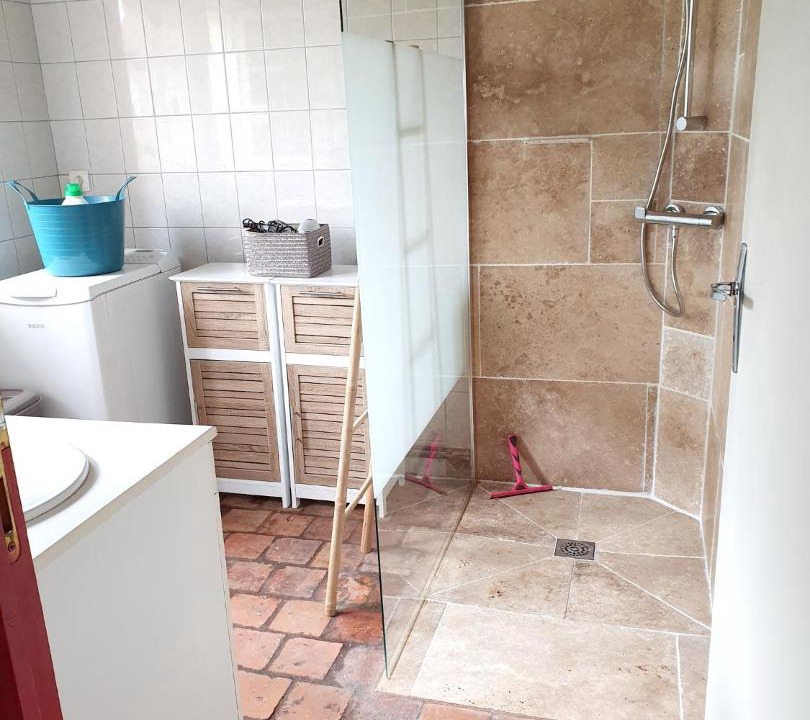Photo of Bathroom in Salbris