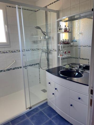 Photo of Bathroom in Offranville