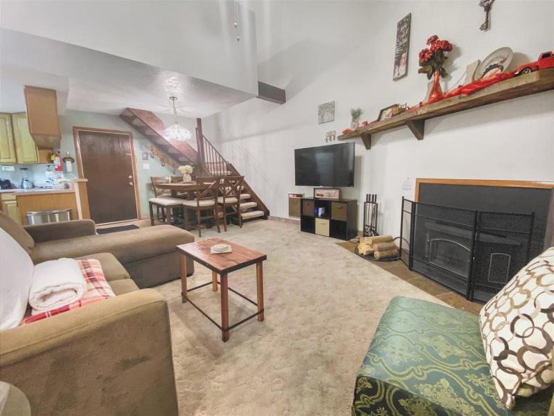 Photo of Livingroom in Brian Head