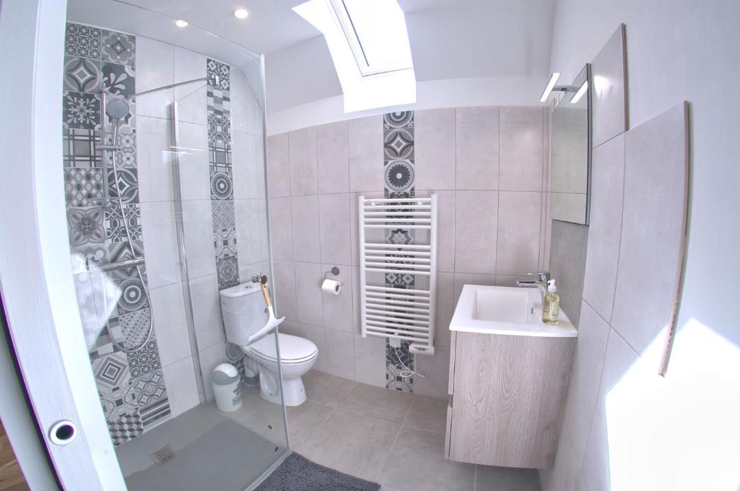 Photo of Bathroom in Pertheville-Ners