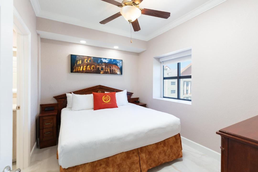 Photo of Bedroom in Florida Center