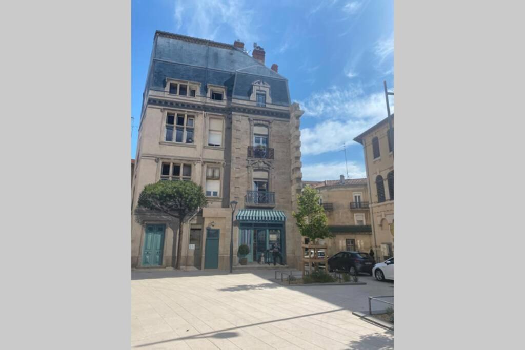 Photo of Buildings in Beziers City Centre