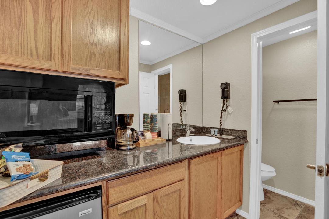 Photo of Kitchen in Canyon Lake