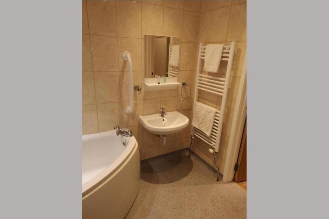 Photo of Bathroom in Desborough
