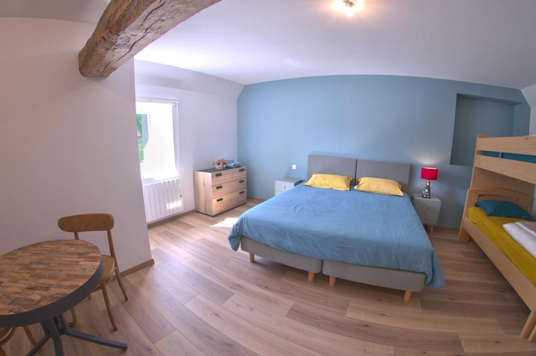 Photo of Bedroom in Pertheville-Ners