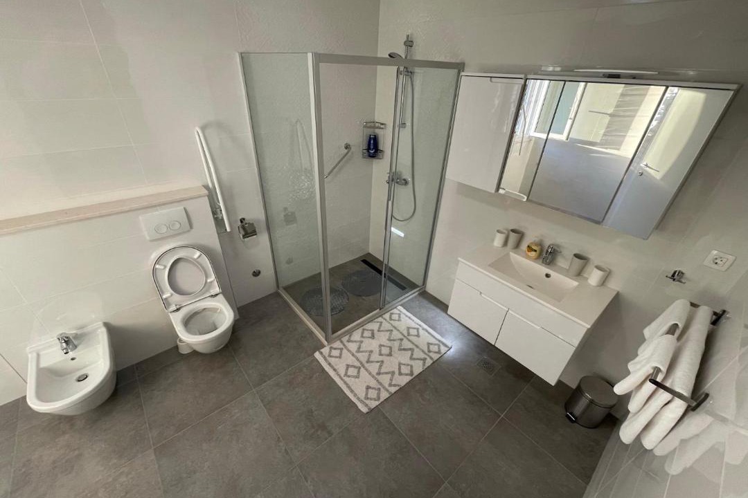Photo of Bathroom in Opuzen