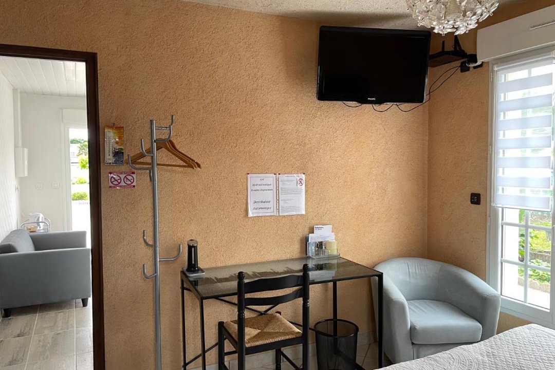 Photo of Others in Olivet