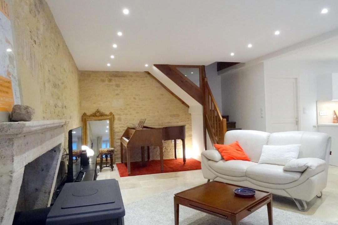 Photo of Others in Flavigny-sur-Ozerain