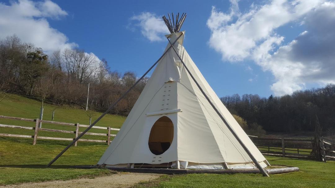 Photo of Others in Survie