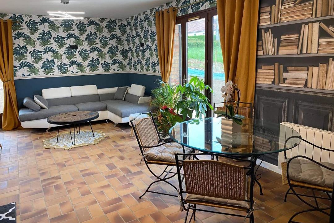 Photo of Others in Preures