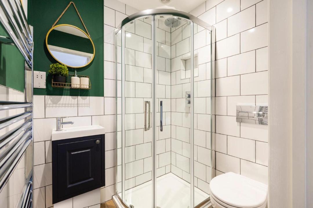 Photo of Others in Shoscombe