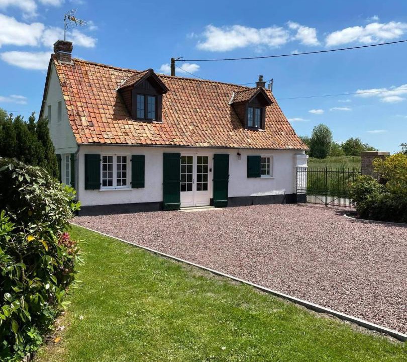 Photo of Others in Rue